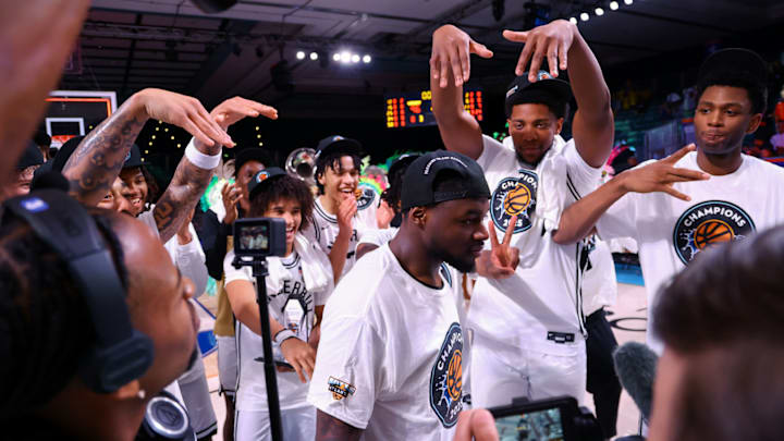 Vanderbilt guard Duke Miles celebrates Battle 4 Atlantis title.