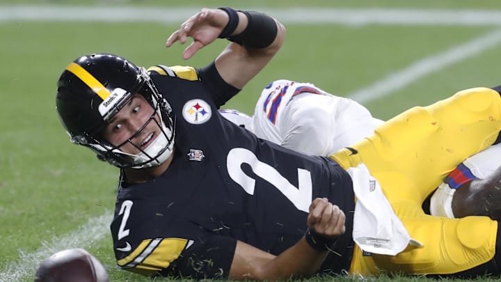 Pittsburgh Steelers quarterback Mason Rudolph (2)