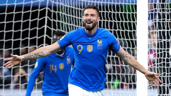 Après deux absences consécutives, Olivier Giroud a retrouvé l'Équipe de France. Après deux absences consécutives, Olivier Giroud a retrouvé l'Équipe de France.