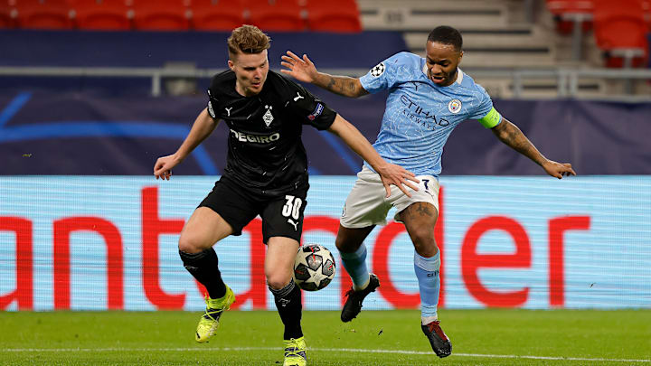 Nico Elvedi mit der Borussia im CL-Achtelfinale 2021 Nico Elvedi mit der Borussia im CL-Achtelfinale 2021