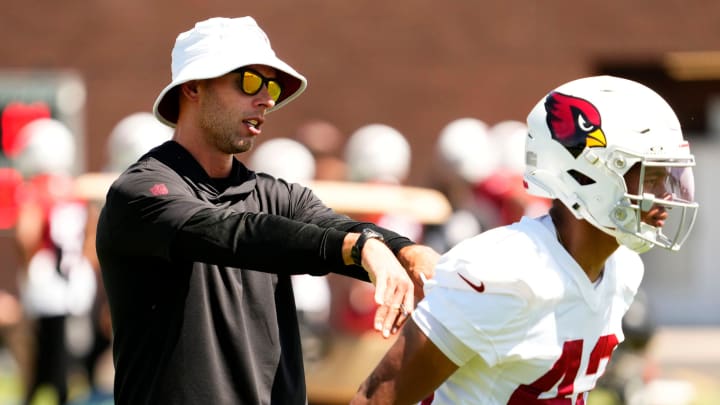 Arizona Cardinals head coach Jonathan Gannon during minicamp at Dignity Health Training Center on June 11, 2024. Arizona Cardinals head coach Jonathan Gannon during minicamp at Dignity Health Training Center on June 11, 2024.