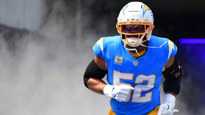 Los Angeles Chargers linebacker Khalil Mack (52) is introduced prior to the game against the Las Vegas Raiders at SoFi Stadium. Mandatory Credit: Gary A. Vasquez-Imagn Images Los Angeles Chargers linebacker Khalil Mack (52) is introduced prior to the game against the Las Vegas Raiders at SoFi Stadium. Mandatory Credit: Gary A. Vasquez-Imagn Images