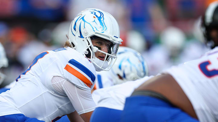 Aug 28, 2025; Tampa, Florida, USA; Boise State Broncos quarterback Maddux Madsen.