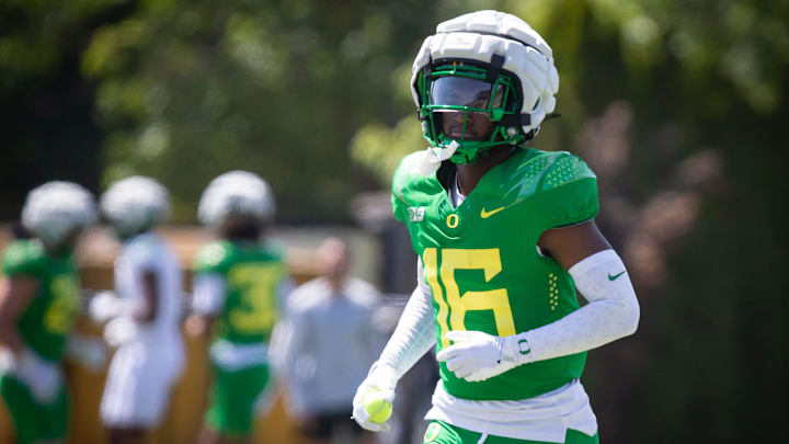 Oregon defensive back Rodrick Pleasant work out during the Ducks’ fall camp Tuesday, Aug. 6, 2024, at the Hatfield-Dowlin Complex in Eugene, Ore.