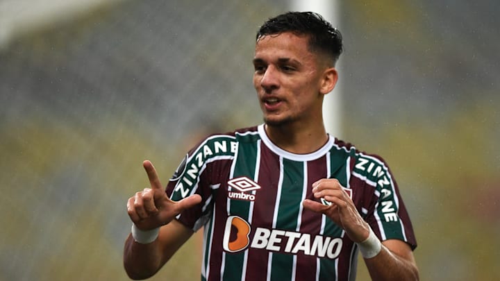 Biel fechou com o Bahia e reforça o sistema ofensivo do Esquadrão