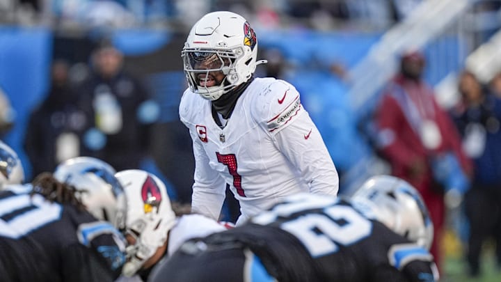 Dec 22, 2024; Charlotte, North Carolina, USA; Arizona Cardinals linebacker Kyzir White (7) during the second half against the Carolina Panthers at Bank of America Stadium. Mandatory Credit: Jim Dedmon-Imagn Images