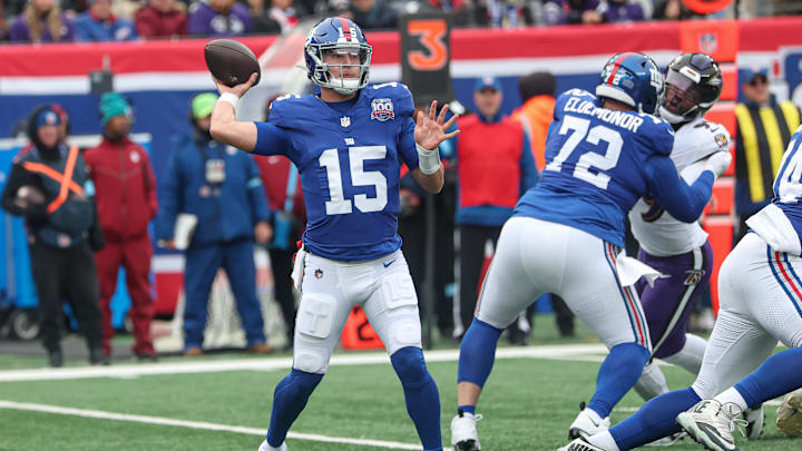 Dec 15, 2024; East Rutherford, New Jersey, USA; New York Giants quarterback Tommy DeVito (15) passes the ball during the first quarter against the Baltimore Ravens at MetLife Stadium. Mandatory Credit: Vincent Carchietta-Imagn Images Dec 15, 2024; East Rutherford, New Jersey, USA; New York Giants quarterback Tommy DeVito (15) passes the ball during the first quarter against the Baltimore Ravens at MetLife Stadium. Mandatory Credit: Vincent Carchietta-Imagn Images