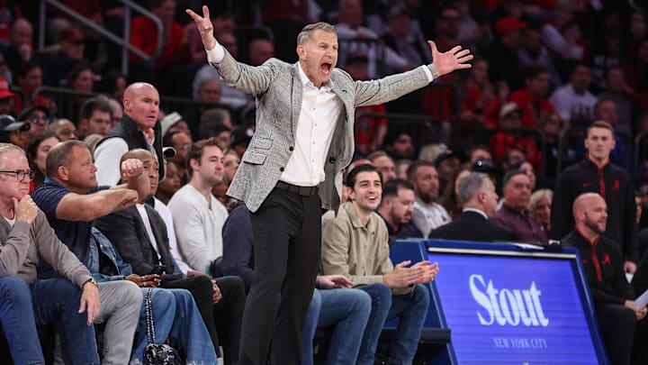 Nov 8, 2025; New York, New York, USA; Alabama Crimson Tide head coach Nate Oats reacts to a call in the second half against the St. John's Red Storm at Madison Square Garden. Mandatory Credit: Wendell Cruz-Imagn Images Nov 8, 2025; New York, New York, USA; Alabama Crimson Tide head coach Nate Oats reacts to a call in the second half against the St. John's Red Storm at Madison Square Garden. Mandatory Credit: Wendell Cruz-Imagn Images
