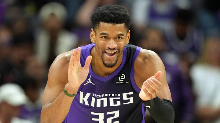 Apr 3, 2026; Sacramento, California, USA; Sacramento Kings center Dylan Cardwell (32) during the third quarter against the New Orleans Pelicans at Golden 1 Center. Apr 3, 2026; Sacramento, California, USA; Sacramento Kings center Dylan Cardwell (32) during the third quarter against the New Orleans Pelicans at Golden 1 Center.