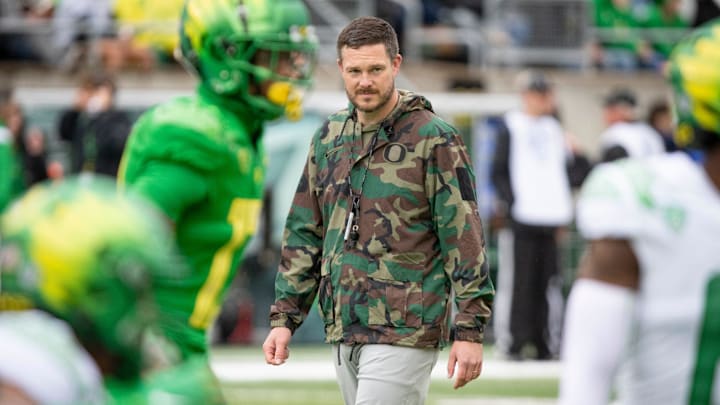 At the spring game on April 26th Dan Lanning will be doing double duty, evaluating the 2025 Ducks while recruiting an array of 2026 and 2027 prospects to build his progrum.