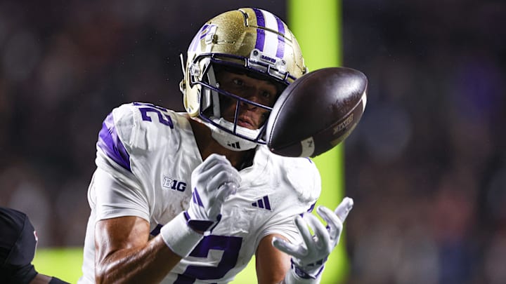 Washington Huskies wide receiver Denzel Boston (12)