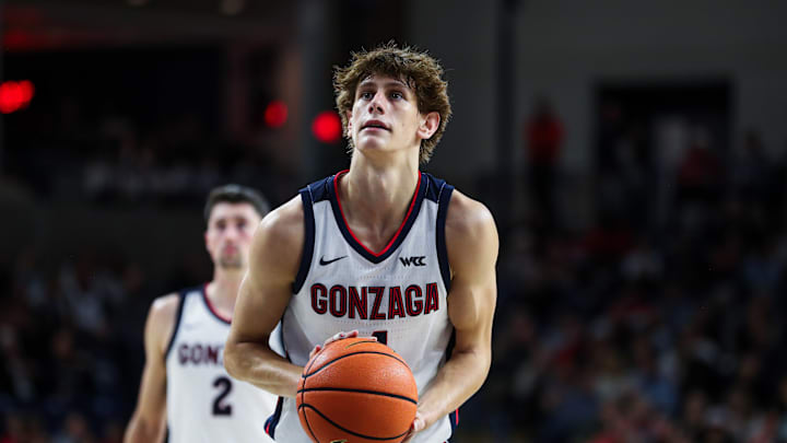 Gonzaga Bulldogs guard Davis Fogle (4).