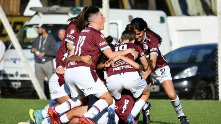 UAI urquiza, puntueras