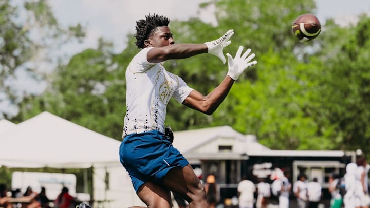 2026 wide receiver prospect Larry Miles.