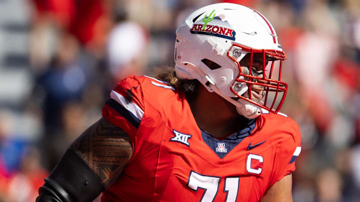 Oct 19, 2024; Tucson, Arizona, USA; Arizona Wildcats offensive lineman Jonah Savaiinaea (71) against the Colorado Buffalos at Arizona Stadium