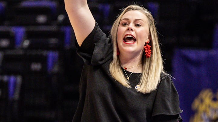 Mar 17, 2023; Baton Rouge, LA, USA;  UNLV Lady Rebels head coach Lindy La Rocque gives direction against the Michigan Wolverines during the first half at Pete Maravich Assembly Center. Mandatory Credit: Stephen Lew-Imagn Images