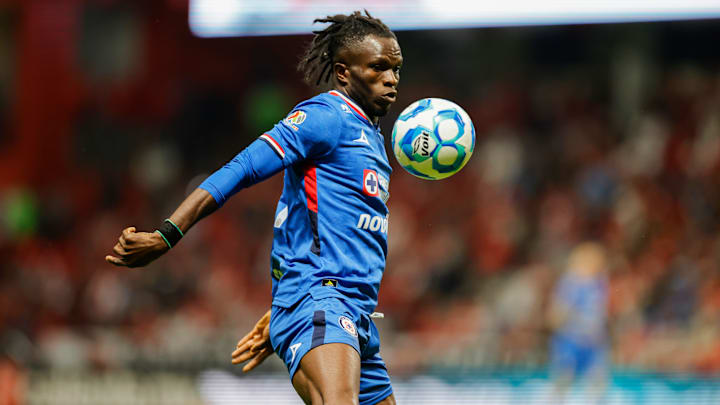 Sin más de 48 horas en la Ciudad de México, el nigeriano Christian Ebere debutó con La Máquina Celeste