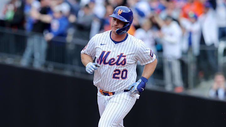 Apr 4, 2025; New York City, New York, USA; New York Mets first baseman Pete Alonso (20) rounds the bases after hitting a two run home run against the Toronto Blue Jays during the first inning at Citi Field. Mandatory Credit: Brad Penner-Imagn Images