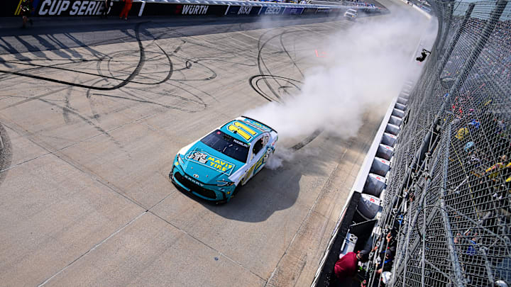 Denny Hamlin, Joe Gibbs Racing, Dover Motor Speedway, NASCAR