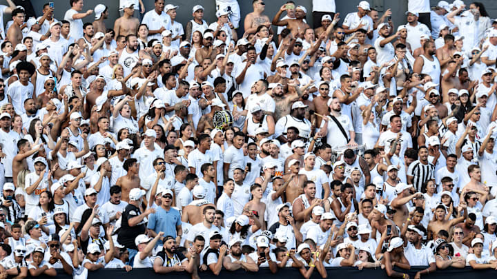 Santos avalia estádio do Ibirapuera como alternativa para mandar jogos em São Paulo Santos avalia estádio do Ibirapuera como alternativa para mandar jogos em São Paulo