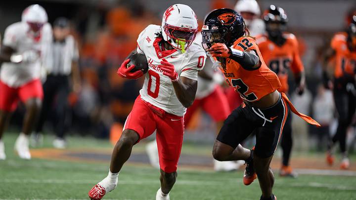 Sep 26, 2025; Corvallis, Oregon, USA; Houston Cougars wide receiver Amare Thomas (0) runs the ball during the fourth quarter against the Oregon State Beavers at Reser Stadium. Mandatory Credit: Craig Strobeck-Imagn Images Sep 26, 2025; Corvallis, Oregon, USA; Houston Cougars wide receiver Amare Thomas (0) runs the ball during the fourth quarter against the Oregon State Beavers at Reser Stadium. Mandatory Credit: Craig Strobeck-Imagn Images