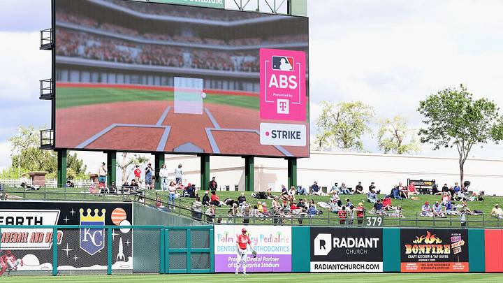 El ABS Challenge se utilizó por primera vez en la MLB durante los entrenamientos de primavera de 2025. El ABS Challenge se utilizó por primera vez en la MLB durante los entrenamientos de primavera de 2025.