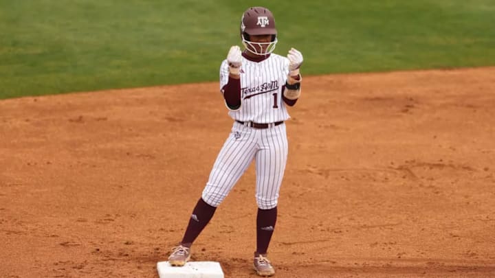 Kennedy Powell during the game against Alabama on base after hitting a double.