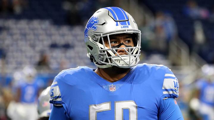 Lions offensive tackle Penei Sewell warms up before the game Lions offensive tackle Penei Sewell warms up before the game