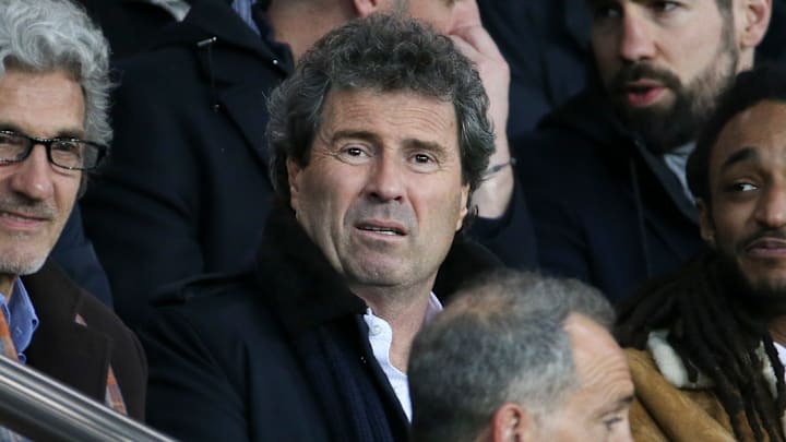 Omar Da Fonseca reste l'une des personnalités les plus connues des médias de football français. Omar Da Fonseca reste l'une des personnalités les plus connues des médias de football français.