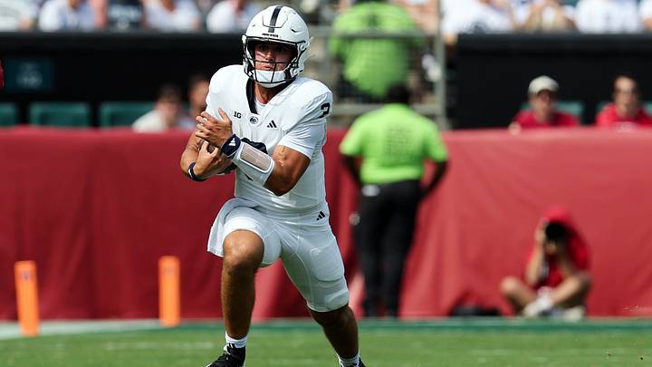 Penn State Nittany Lions quarterback Rocco Becht (3) Penn State Nittany Lions quarterback Rocco Becht (3)