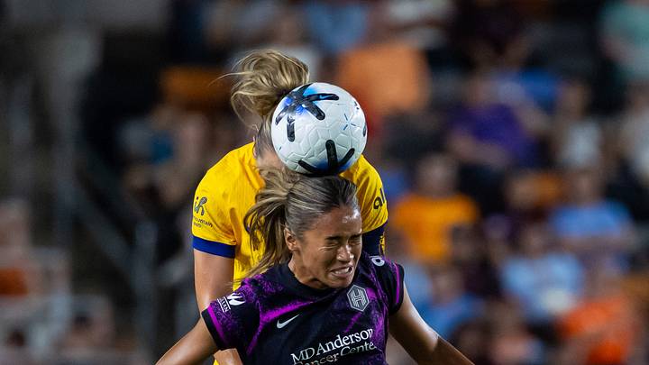 Sep 12, 2026; Houston, Texas, USA; Utah Royals defender Kate del Fava (8) and Houston Dash midfielder Kiki van Zanten (12) battle for a header during the first half of a game at Shell Energy Stadium. Mandatory Credit: Joseph Buvid-Imagn Images Sep 12, 2026; Houston, Texas, USA; Utah Royals defender Kate del Fava (8) and Houston Dash midfielder Kiki van Zanten (12) battle for a header during the first half of a game at Shell Energy Stadium. Mandatory Credit: Joseph Buvid-Imagn Images