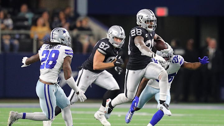 Las Vegas Raiders y Dallas Cowboys se enfrentaron en el Día de Acción de Gracias
