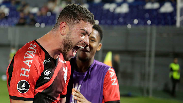 Romulo foi o autor do gol da classificação contra o Libertad