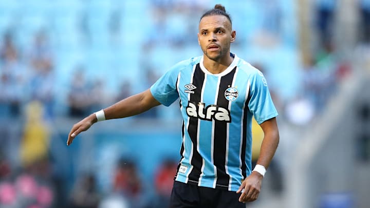 Atacante é um dos líderes do plantel tricolor Atacante é um dos líderes do plantel tricolor