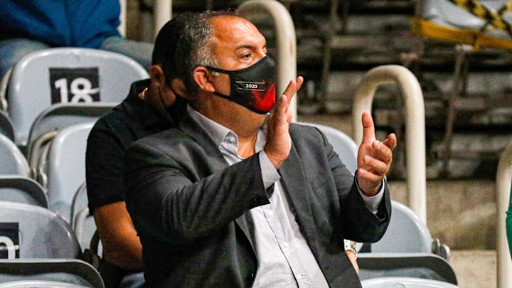 Segundo dirigente, clube está indo para a Europa com alvo e planejamento