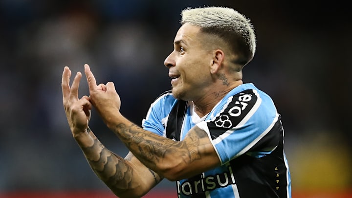 Atacante foi titular da Venezuela nesta terça pelas Eliminatórias