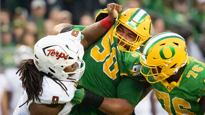 Oregon sent Josh Conerly to the first round of NFL draft. Now they've added two promising high school lineman in the last two days.