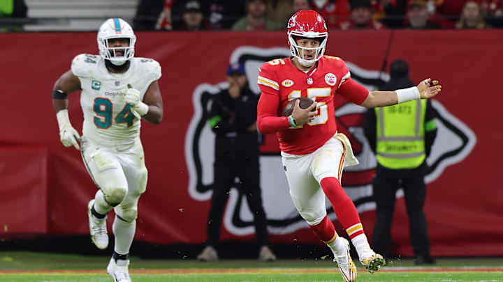 Miami Dolphins v Kansas City Chiefs
