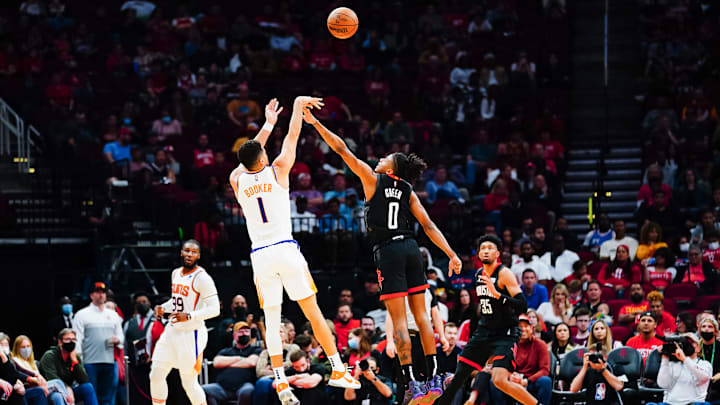 Phoenix Suns v Houston Rockets