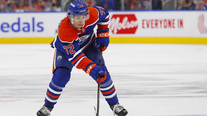 Sep 22, 2024; Edmonton, Alberta, CAN; Edmonton Oilers forward Sam O'Reilly (72) carries the puck against the Winnipeg Jets at Rogers Place. Mandatory Credit: Perry Nelson-Imagn Images