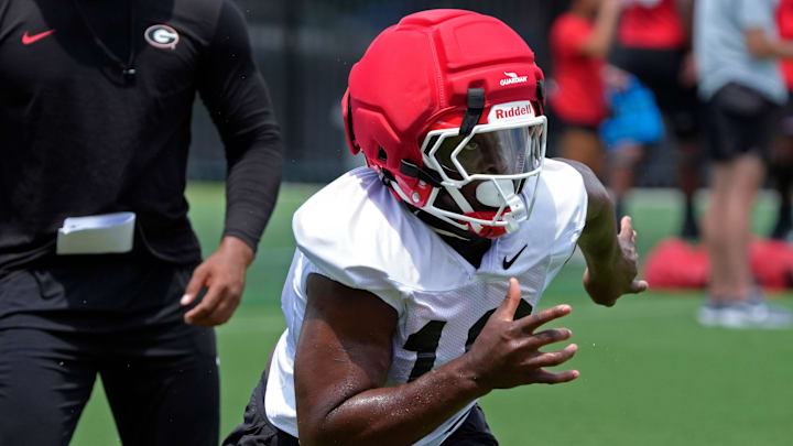 Georgia linebacker Elo Modozie (18) runs a drill at the first day of fall practice in Athens, Georgia, on Thursday, July 31, 2025.