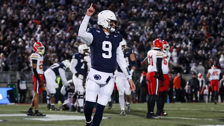 Penn State Nittany Lions quarterback Beau Pribula (9) 