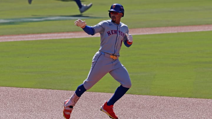 Francisco Lindor rounds the bases after a leadoff home run in Game 2 of the NLCS. 