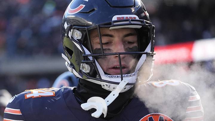 Chicago Bears tight end Colston Loveland
