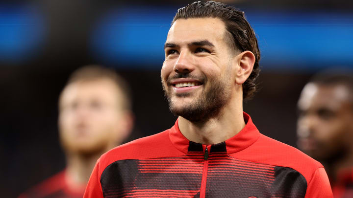 Théo Hernandez a une énorme condition pour prolonger son bail avec l'AC Milan. Théo Hernandez a une énorme condition pour prolonger son bail avec l'AC Milan.