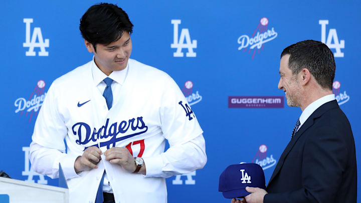 Shohei Ohtani firmó con los Dodgers por 10 años y 700 millones de dólares