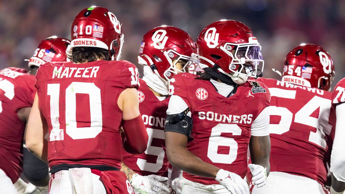 John Mateer will be key in the Sooners meeting Greg McElroy's lofty expectations