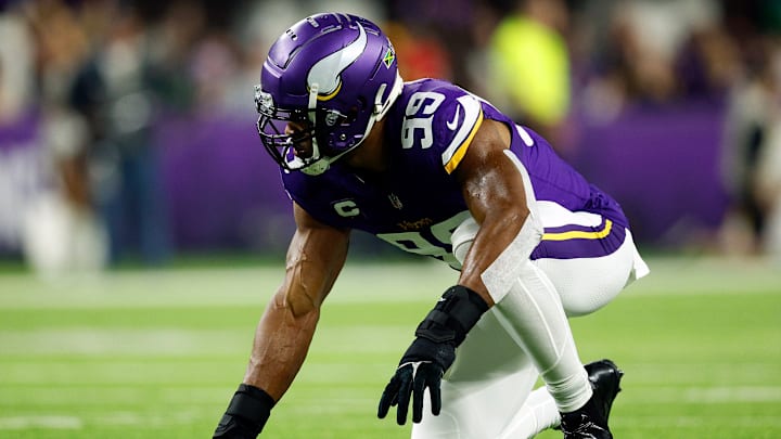 Green Bay Packers v Minnesota Vikings