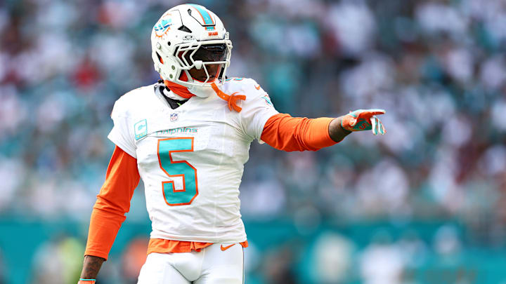 New England Patriots v Miami Dolphins