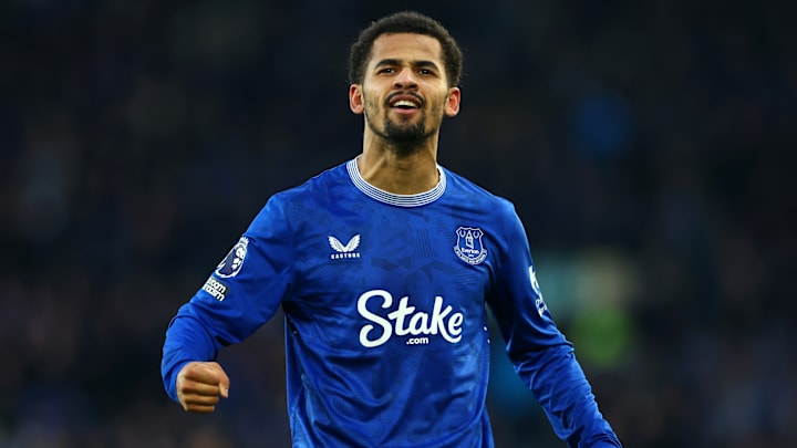 Iliman Ndiaye a disputé le Derby de la Mersey.